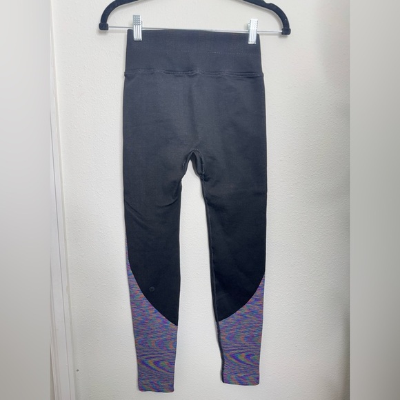 Lululemon Love Revealed Tight โ Black/Rainbow โ Size 4 - Picture 9 of 11